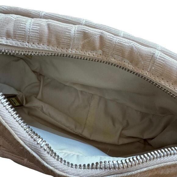 Chanel Women's Cream Bag - Picture 2 of 7